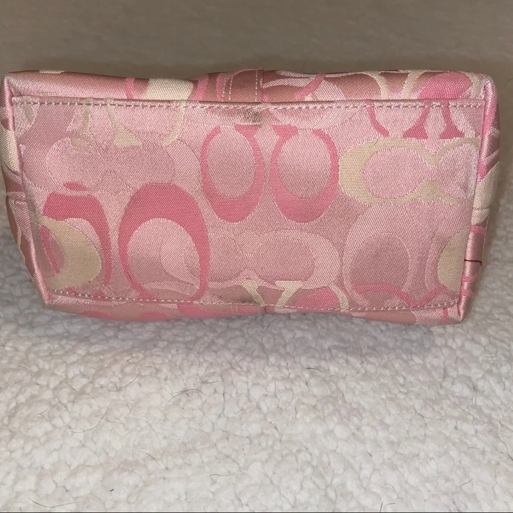 Pink Coach Ladybug Purse - Picture 4 of 12